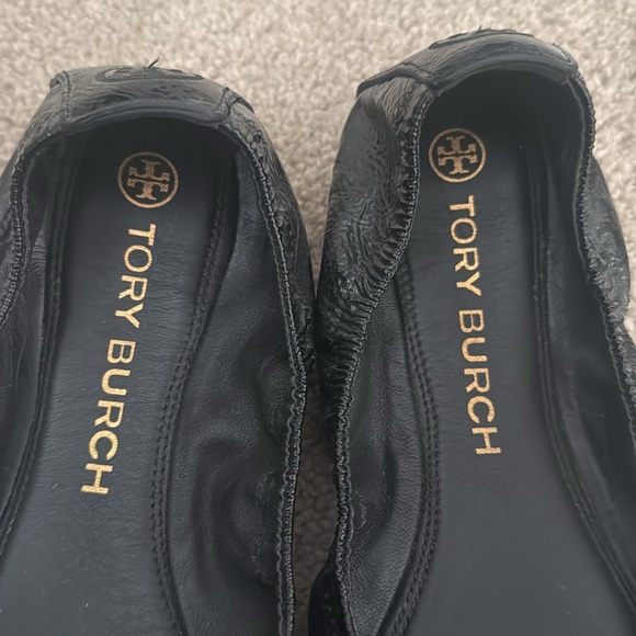 Patent black Tory Burch flats size 9.5 - Picture 2 of 3